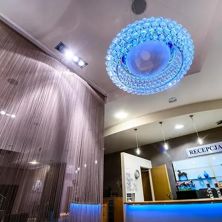 Nowy Dwor Hotel *