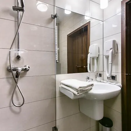 Nowy Dwor Hotel Trzebnica