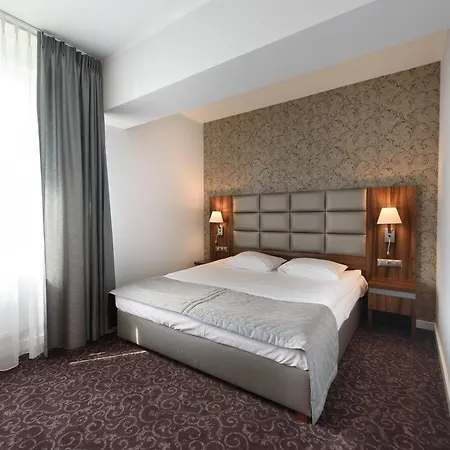 Nowy Dwor Hotel Trzebnica