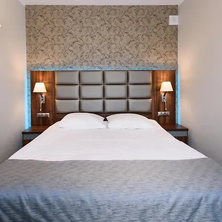 Hotel Nowy Dwór Trzebnica