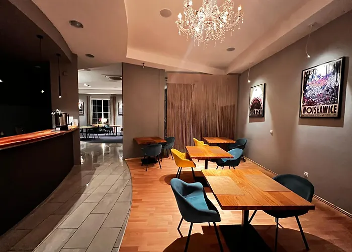 מלון Nowy Dwor טרזבניצה