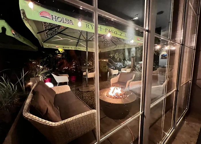 Nowy Dwor מלון *