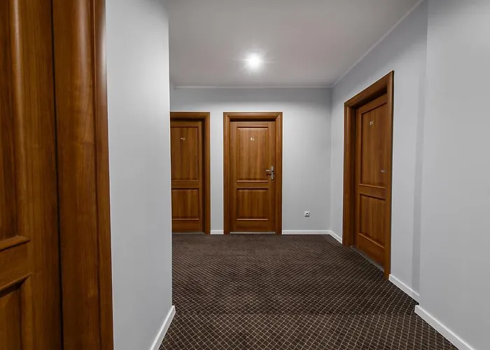 Nowy Dwor Hotel Trzebnica