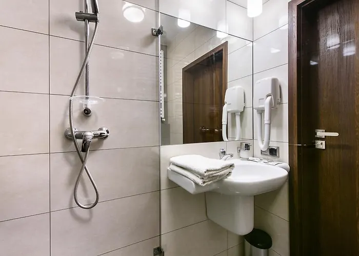 Nowy Dwor Hotel Trzebnica